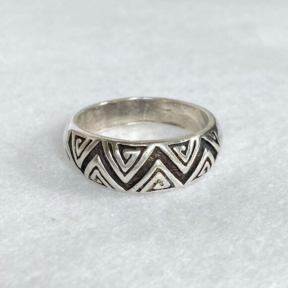 Sterling Silver 925 Oxidized Geometric Maze Pattern Dome Style Band Ring Sz 8.75 - Picture 7 of 16